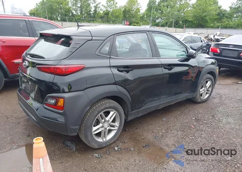 2018 Hyundai Kona Se z USA, uszkodzony, nr VIN KM8K12AA9JU088898
